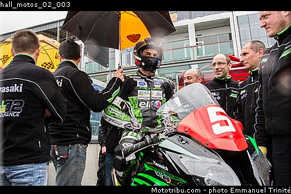 hall_motos_02_003.jpg