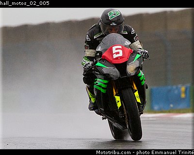 hall_motos_02_005.jpg