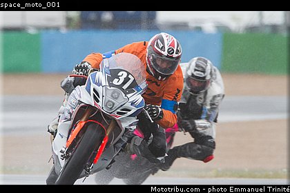 space_moto_001.jpg