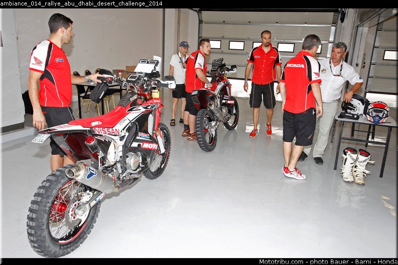 ambiance_014_rallye_abu_dhabi_desert_challenge_2014