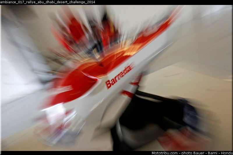 ambiance_017_rallye_abu_dhabi_desert_challenge_2014