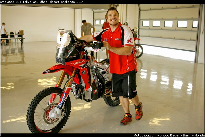 ambiance_024_rallye_abu_dhabi_desert_challenge_2014