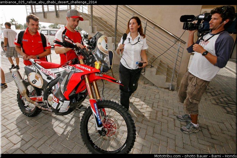 ambiance_025_rallye_abu_dhabi_desert_challenge_2014