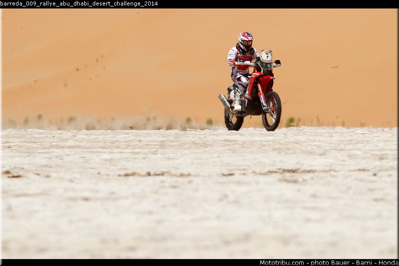 barreda_009_rallye_abu_dhabi_desert_challenge_2014