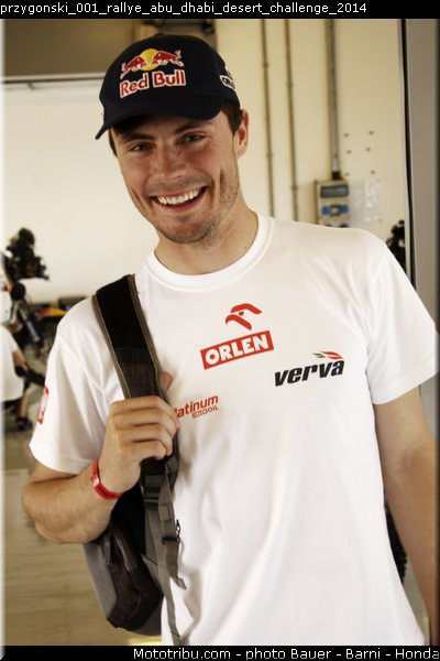 przygonski_001_rallye_abu_dhabi_desert_challenge_2014