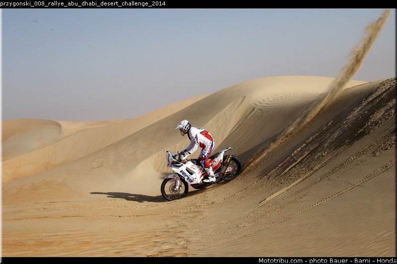 przygonski_008_rallye_abu_dhabi_desert_challenge_2014
