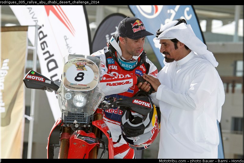 rodrigues_005_rallye_abu_dhabi_desert_challenge_2014
