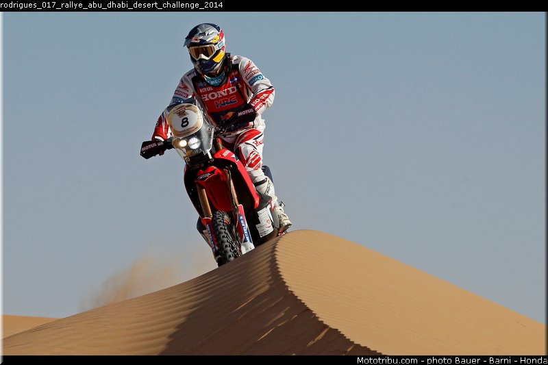 rodrigues_017_rallye_abu_dhabi_desert_challenge_2014