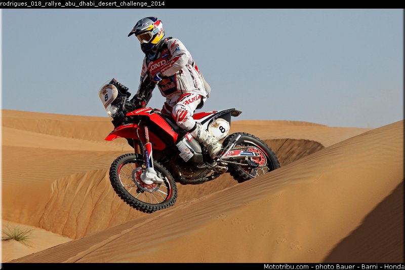 rodrigues_018_rallye_abu_dhabi_desert_challenge_2014