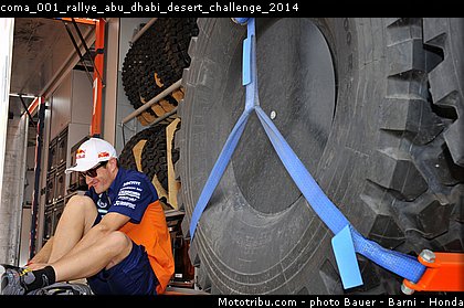 coma_001_rallye_abu_dhabi_desert_challenge_2014.jpg