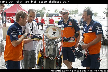 coma_004_rallye_abu_dhabi_desert_challenge_2014.jpg