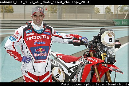 rodrigues_001_rallye_abu_dhabi_desert_challenge_2014.jpg