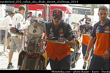 sunderland_002_rallye_abu_dhabi_desert_challenge_2014.jpg