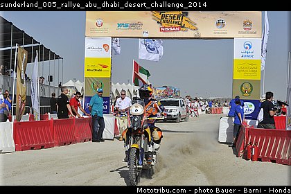 sunderland_005_rallye_abu_dhabi_desert_challenge_2014.jpg