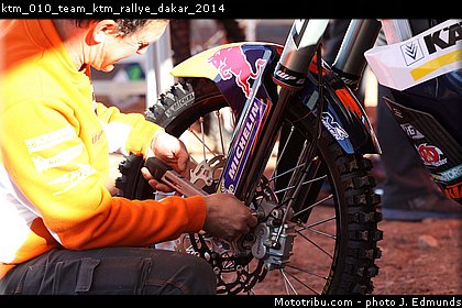 ktm_010_team_ktm_rallye_dakar_2014.jpg