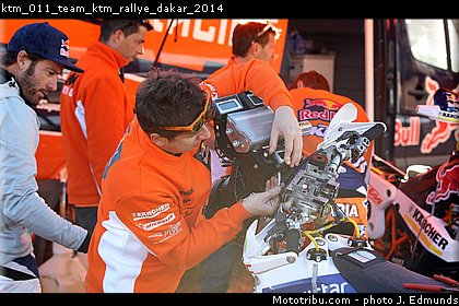 ktm_011_team_ktm_rallye_dakar_2014.jpg
