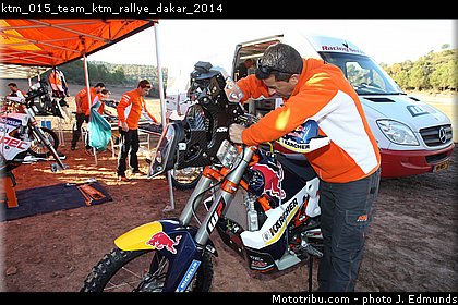 ktm_015_team_ktm_rallye_dakar_2014.jpg