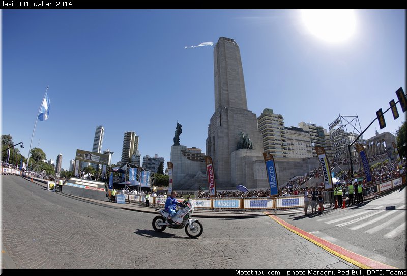 desi_001_dakar_2014
