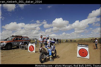 van_niekerk_001_dakar_2014.jpg