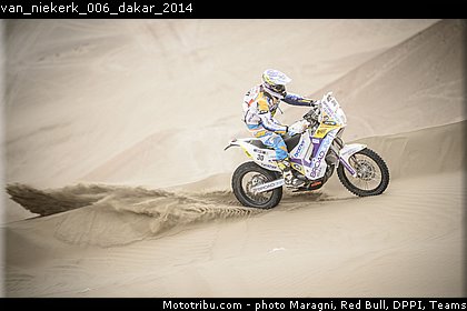 van_niekerk_006_dakar_2014.jpg