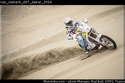 van_niekerk_007_dakar_2014.jpg