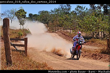 goncalves_018_rallye_dos_sertoes_2014.jpg