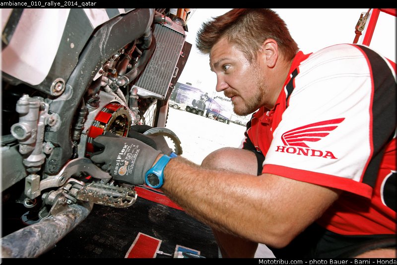 ambiance_010_rallye_2014_qatar