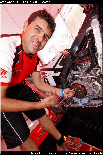 ambiance_012_rallye_2014_qatar