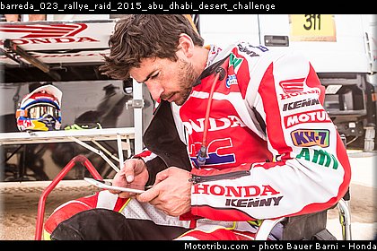 barreda_023_rallye_raid_2015_abu_dhabi_desert_challenge.jpg