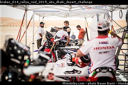 brabec_014_rallye_raid_2015_abu_dhabi_desert_challenge.jpg