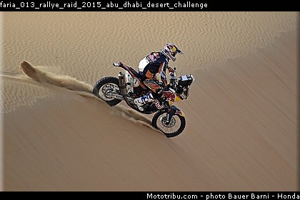 faria_013_rallye_raid_2015_abu_dhabi_desert_challenge.jpg