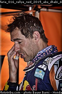 faria_016_rallye_raid_2015_abu_dhabi_desert_challenge.jpg