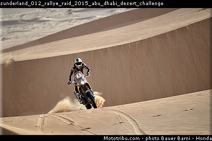 sunderland_012_rallye_raid_2015_abu_dhabi_desert_challenge.jpg