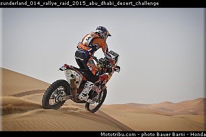 sunderland_014_rallye_raid_2015_abu_dhabi_desert_challenge.jpg