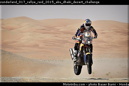 sunderland_017_rallye_raid_2015_abu_dhabi_desert_challenge.jpg