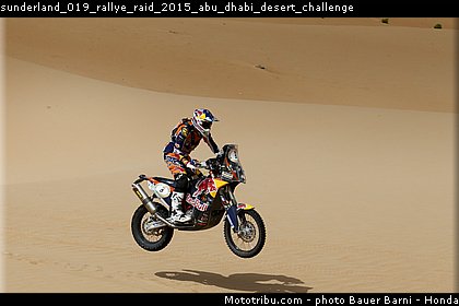sunderland_019_rallye_raid_2015_abu_dhabi_desert_challenge.jpg
