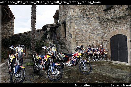 ambiance_020_rallye_2015_red_bull_ktm_factory_racing_team.jpg