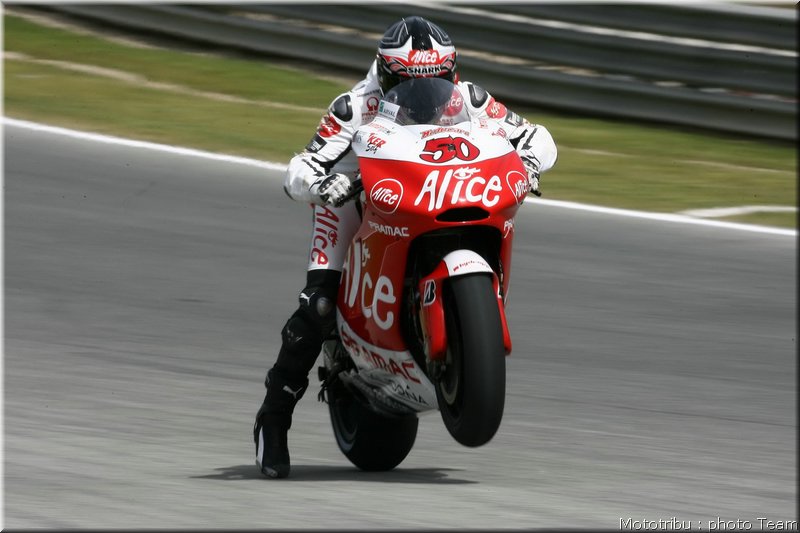 motogp-guintoli-jerez2008_04
