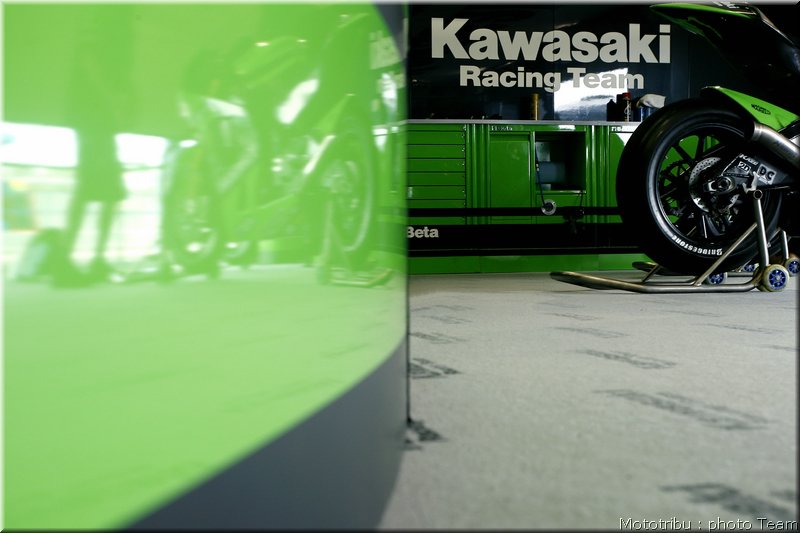 motogp-kawasaki-jerez2008_3