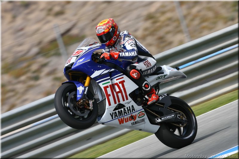 motogp-lorenzo-jerez2008_03