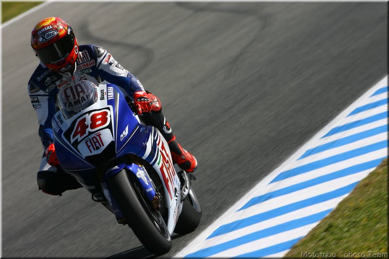 motogp-lorenzo-jerez2008_04