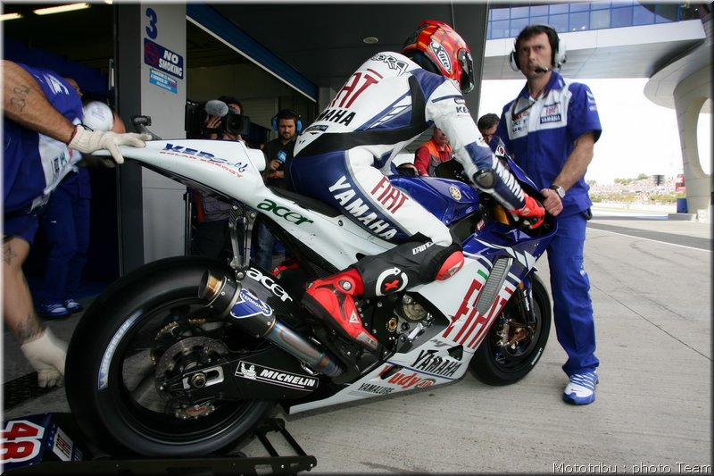 motogp-lorenzo-jerez2008_06