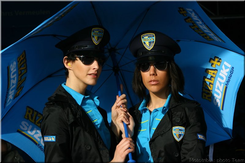 motogp-pitbabes-jerez2008_11