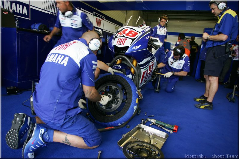 motogp-yamaha-jerez2008_1