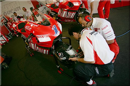 motogp-bridgestone-jerez2008_8.jpg