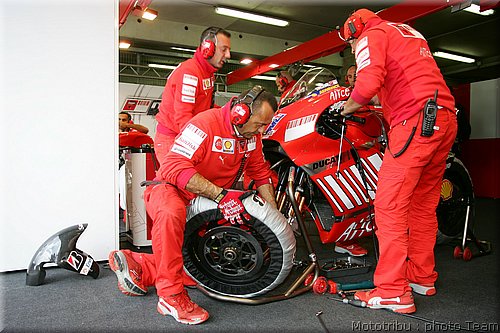 ducati_2.jpg