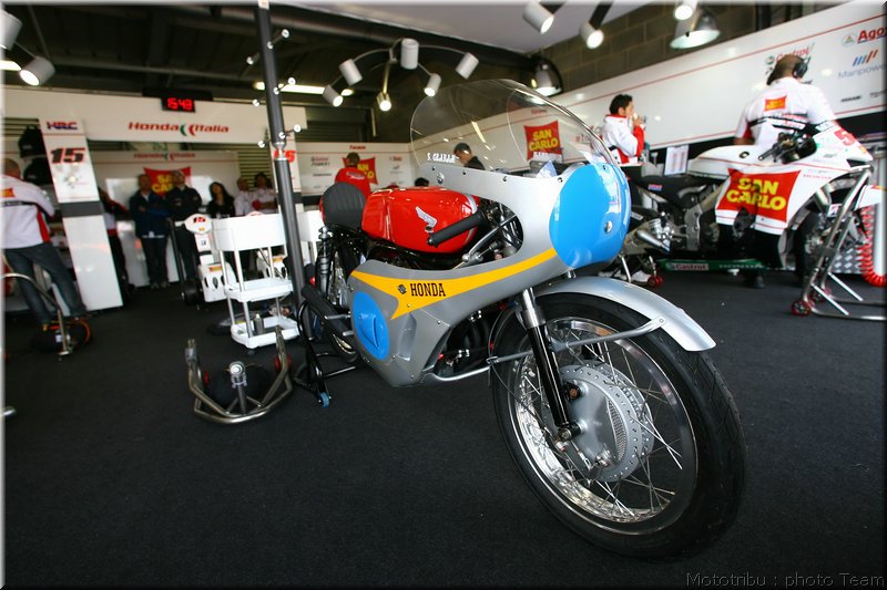 MOTO 