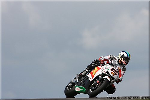 motogp-deangelis_04.jpg