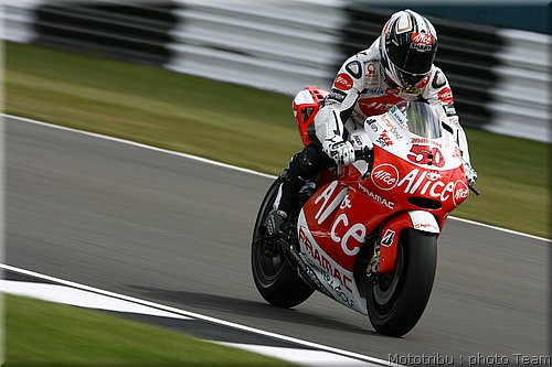 motogp-guintoli_3.jpg