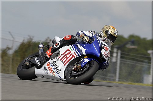 motogp-lorenzo_05.jpg